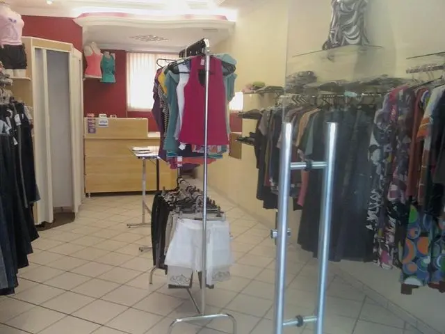Passo loja de roupa e acessórios em Contagem