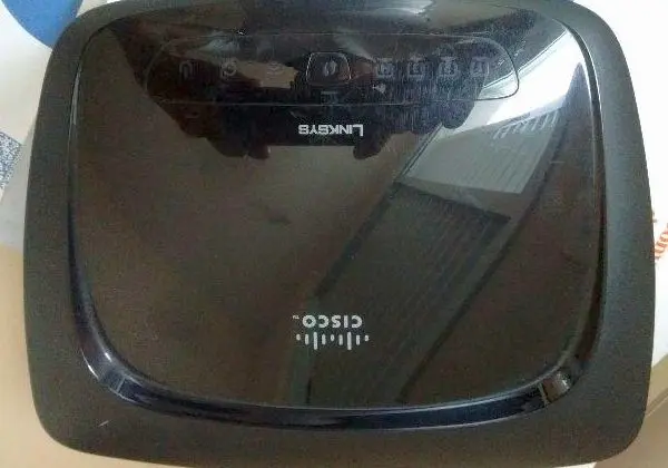 Roteador Linksys modelo WRT120N usado excelente conservação