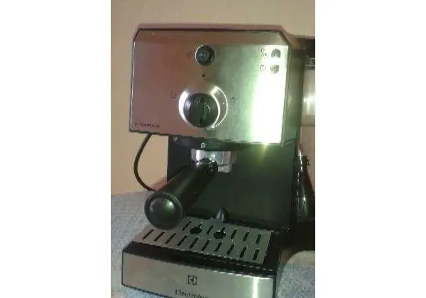 Cafeteira expresso Electrolux