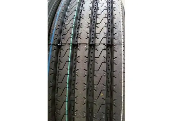Pneu para caminhões 3/4