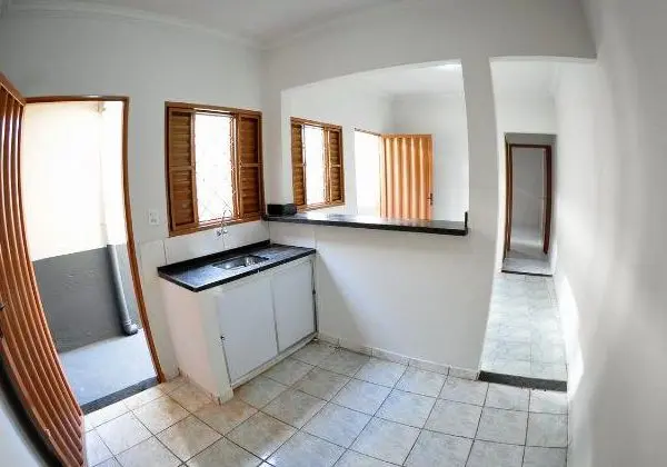 Casa, 2 quartos com suíte, garagem, b. Pamulha. Em frente o Camaru
