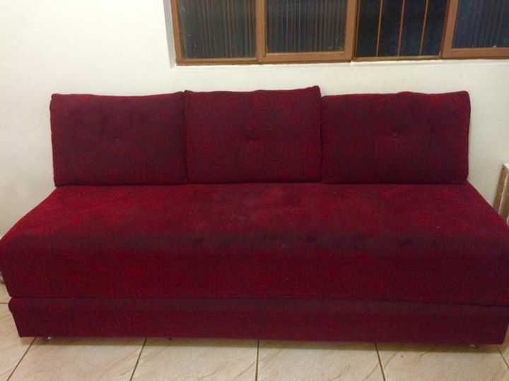 Vendo sofá-cama R$ 150