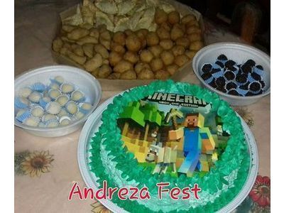 Tortas simples e temáticas, doces, salgados, kits festa, trufas e cupcakes