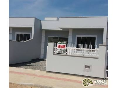 Linda casa em Tijucas SC Documentação por conta da Construtora