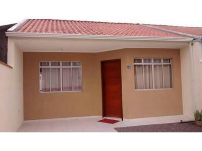 Casa semi nova com 3 dormitórios no São Marcos - S.J.Pinhais-PR