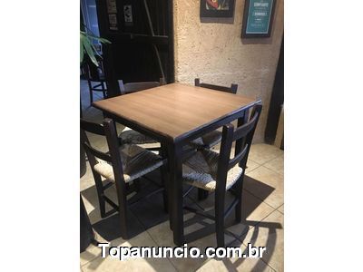 VENDO cadeiras e mesas de madeira para restaurante