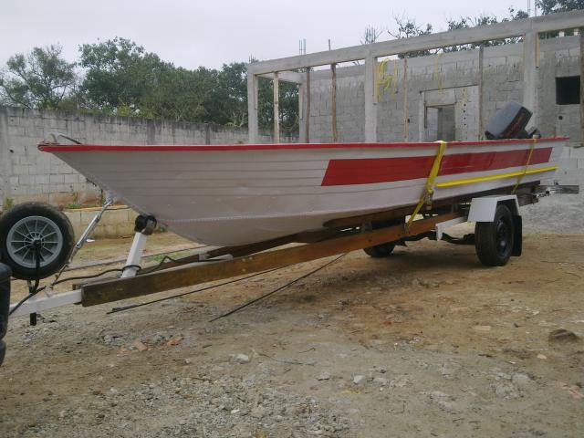 vendo barco de aluminio com carretinha e motor