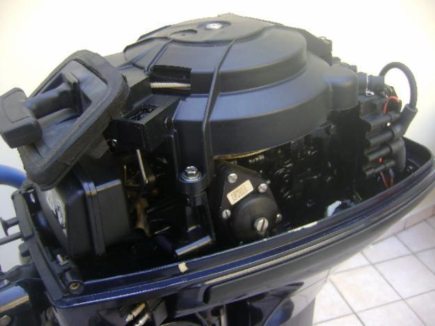 Motor de popa Evinrude 15 hp ano 97 ac.mt elétrico