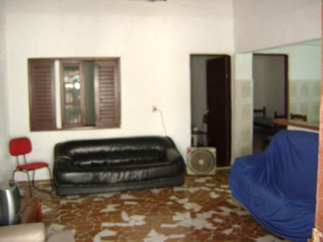 casa com dois quartos em Guaraú - Peruíbe