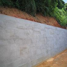 Muros de contenção (arrimo) em Joinville-SC