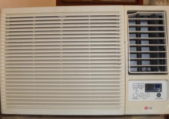 Ar Condicionado LG de janela usado
