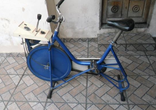 Bicicleta antiga monark ergométrica