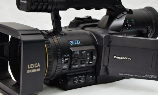 Filmadora Panasonic AG-DVX100 BP