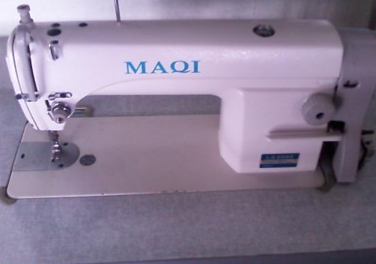 Maquina de costura reta industrial