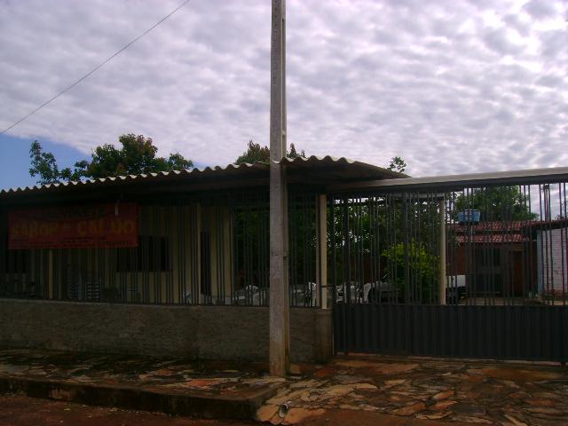 Casa com ponto comercial na Vila Morro Encantado