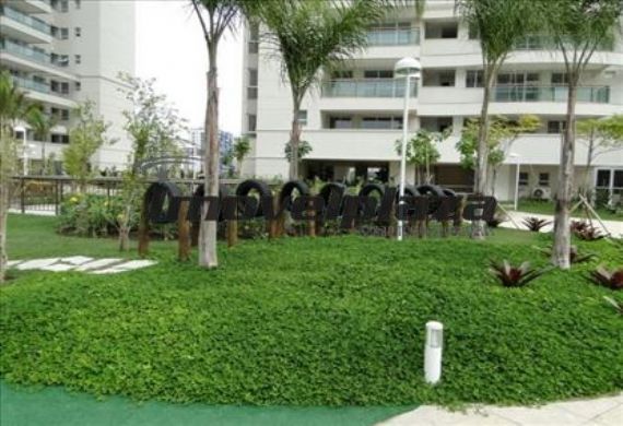 Apartamento Padrão 2 dormitorios no bairro Barra da Tijuca, 690000 R$