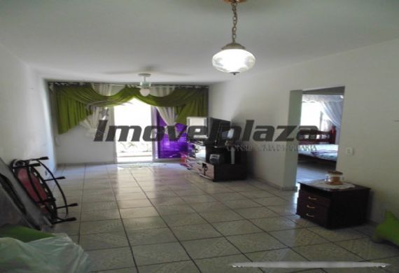 Apartamento Padrão 2 dormitorios no bairro Taquara, 230000 R$
