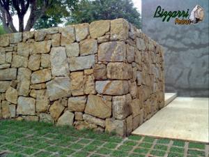4 Tipos de pedras para construção de muros