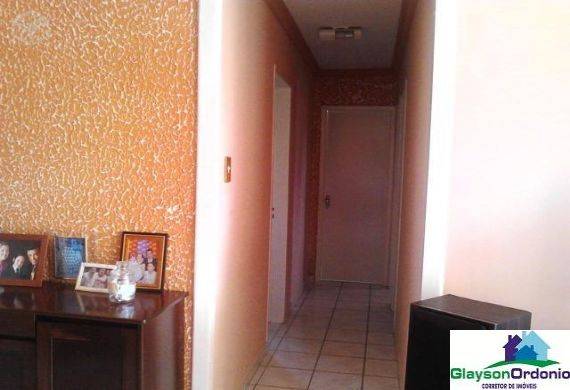apartamento 3 dormitorios, barrio Candeias $R 180000