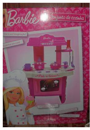 Cozinha divertida da barbie rosa por 165 reais
