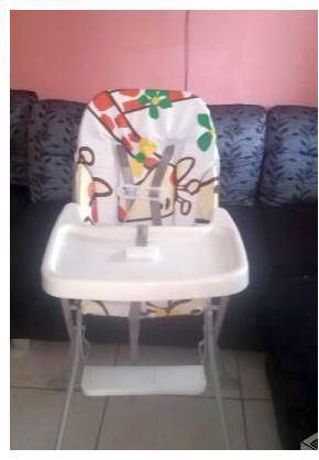 Cadeira de papa por 100 reais