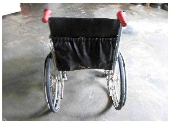 Cadeira de rodas couro jaguaribe zn horto por 180 reais