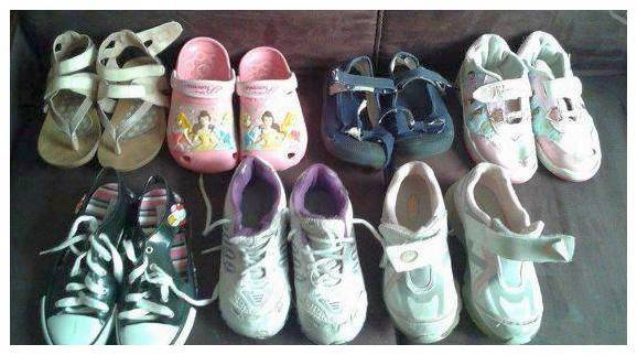 7 sapatos infantis tam 30 por 50 reais