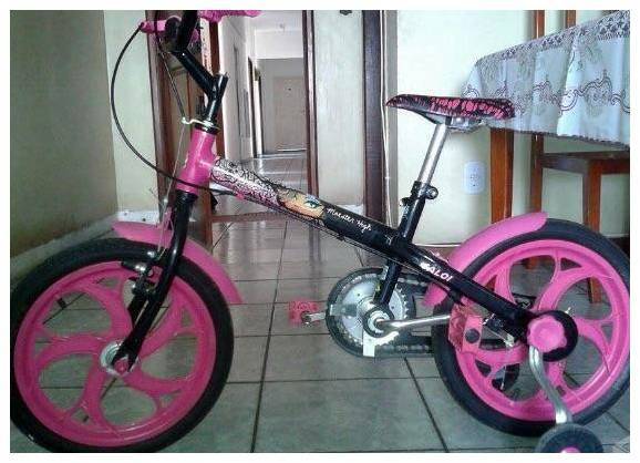 Bicicleta monster high por 200 reais