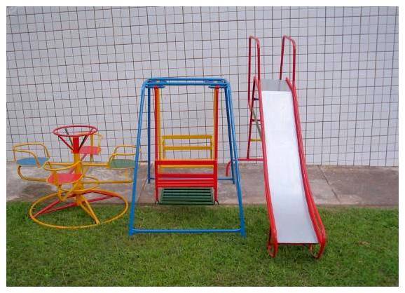Brinquedos tradicionais do playground muito barato por 1.200 reais