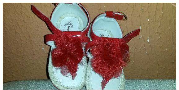 Sapato vermelho pimpolho por 25 reais