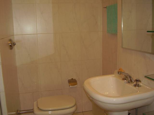 QUARTO com banheiro privado, Ipanema, Zona Sul