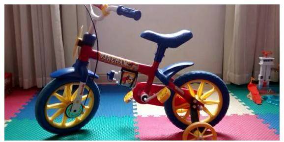 Bicicleta infantil aro 12 por 100 reais