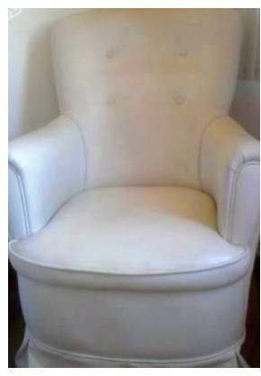 Cadeira de amamentar por 200 reais