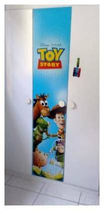 Roupeiro Toy Story usado por 350 reais