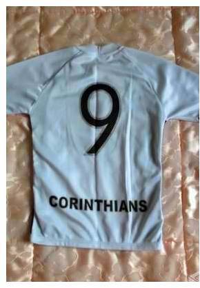 Camiseta oficial do Corinthians Tamanho 3 por 25 reais