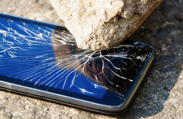 Consertamos Samsung Galaxy S5 com vidro quebrado