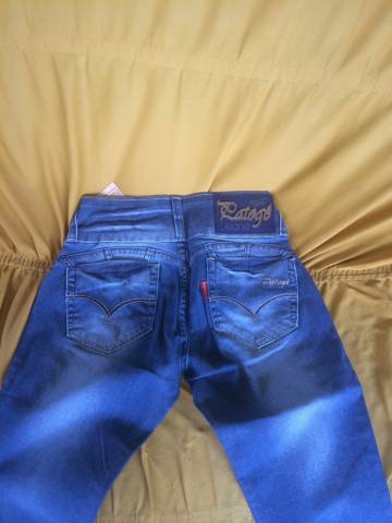 Calça jeans da marca Patogê para sacoleiras e revendedores 68,00 a vista acima de 10 peças