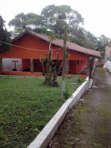 Ampla casa com edícula em Ribeirão Pires