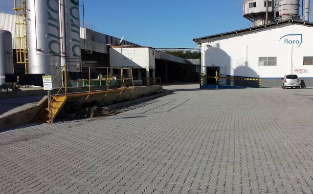 Calçadas com piso intertravado em Joinville SC com material e mão de obra