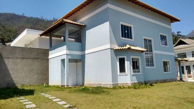 Casa Duplex Condominio na Tijuca teresópolis