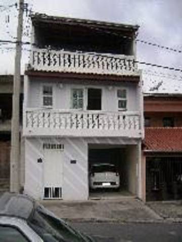 Código 1774 - Casa na Vila Barão