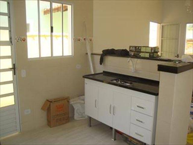Casa nova com churraqueira no Jd. Suarão - Ref PB9101