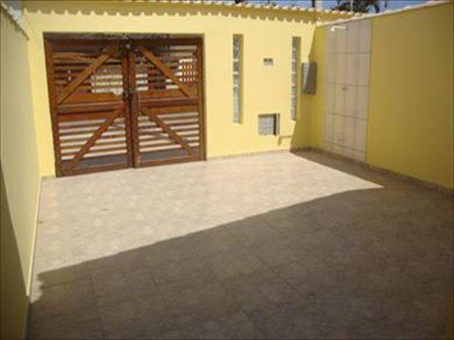Casa nova com churraqueira no Jd. Suarão - Ref PB9101
