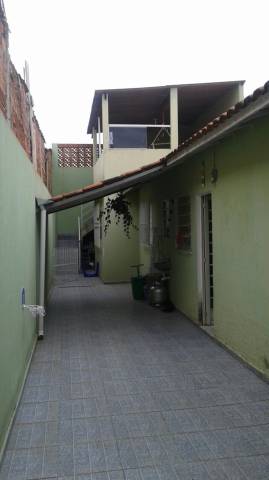 Código 1823 - Casa no Jardim Santa Catarina I