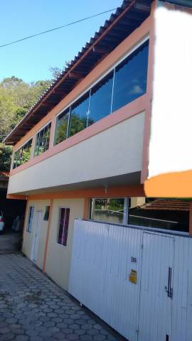Propriedade com 2 casa + área de lazer + garagem, nos Ingleses - Florianopolis - SC
