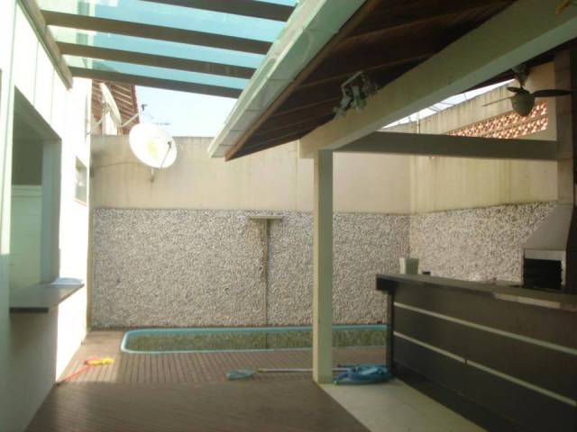 CA 022 Vendo casa com piscina R$ 650, 000, 00