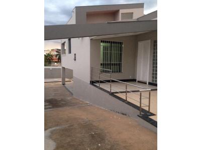 Casa Alto Padrão em Ibituruna - 4 quartos - R$ 650.000, 00 Financio