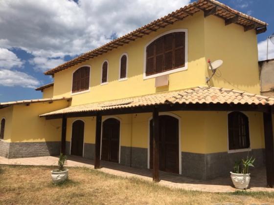 Duas casas pelo preço de uma em Itaipuaçu
