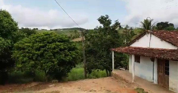 Propriedade de 5.5 hectares, a 8 km de Vitória de Santo Antão-PE