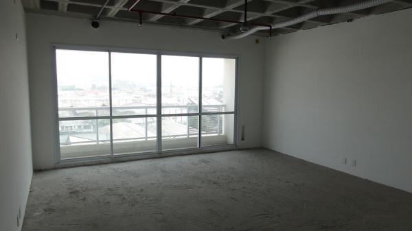 Sala comercial de 44 m2 c 2 vagas de garagem na Vila Leopoldina nova